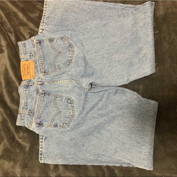 VINTAGE Levi mom jeans - Picture 3 of 4